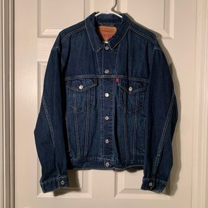 Men’s Levi’s Relaxed Trucker denim jacket - like new condition